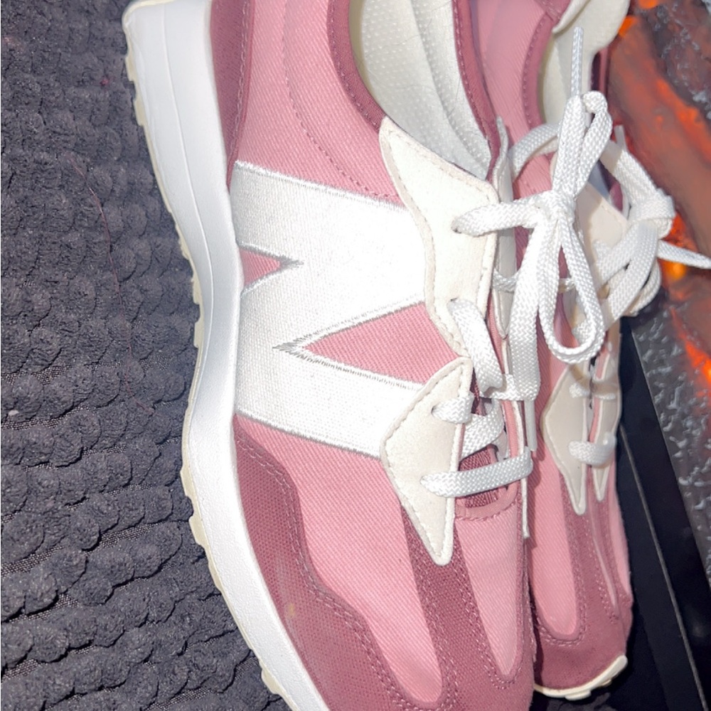 ❤️💕 327 New Balances - Picture 4 of 7